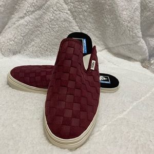 🆕Van mules still in the box size 9 1/2
